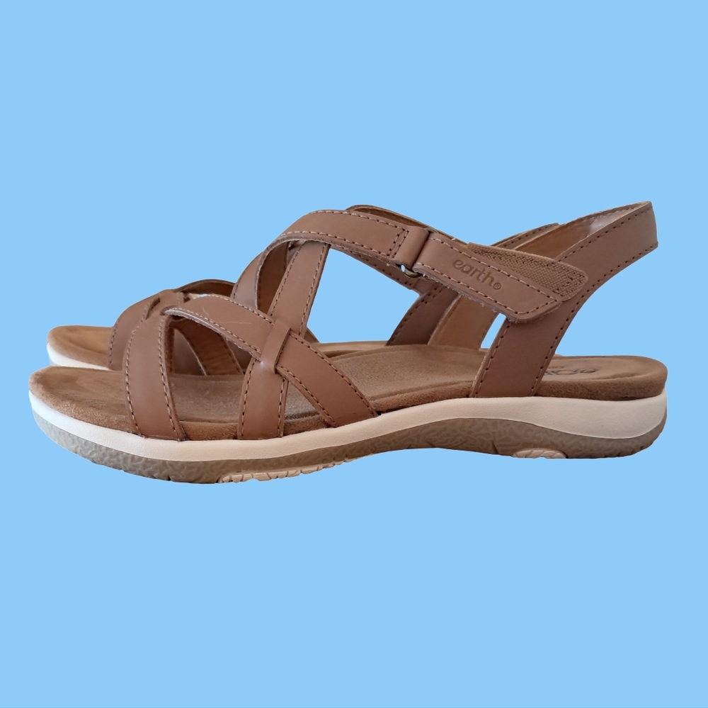 Earth Women's Leather Sterling Adjustable Strappy Sandals Size 8.5W Wide